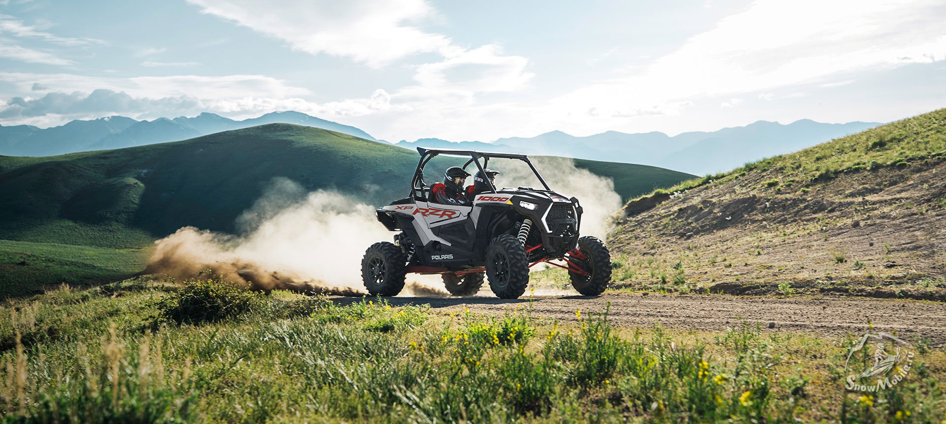 rzr-xp-media-9-lg.jpg